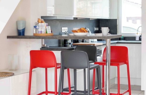 Chilly-Mazarin House | La Maison Mazarin - Detached house near the city center, cinema and Orly Airport