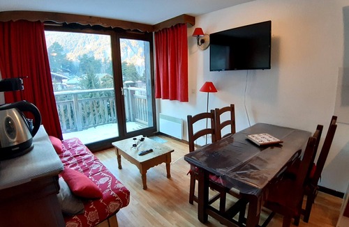 Villarodin-Bourget Apartment | La Norma Balcons Vanoise 2* 38m2 apartment 250m from slopes and lifts.