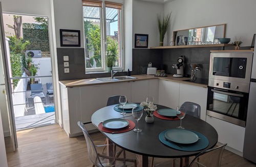 Montlucon Apartment | La Piscine - Villa Valmy - Hypercentre - Railway station