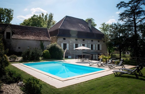 Calvignac House | Large Charming House La Rivière, Heated Pool, Sleeps 15