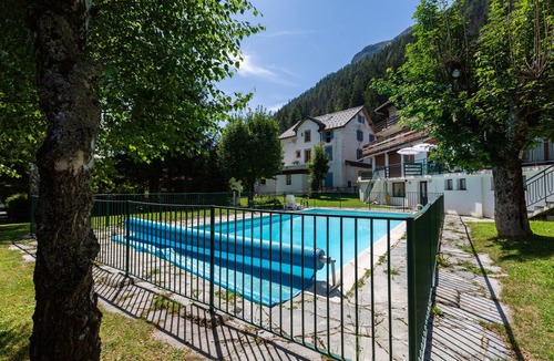Argentiere Apartment | Le Bellevue 04 Argentière Village Walk to Lifts & Pool, Argentière (Chamonix), France