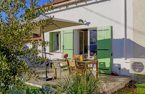 Salin-de-Giraud House | Le Cabanon de Virginie with garden and terrace