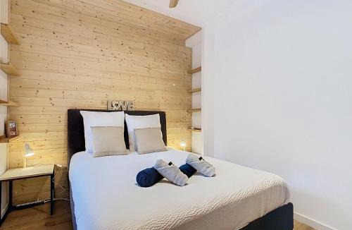 Voiron Apartment | Le Catalan, centre ville, 4 personnes, 2 chambres, charme