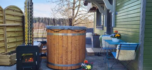 Frambouhans Ski Chalet | le chalet vert & bain nordique privatif Skadi tps de chauffe 1h30