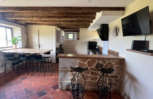 Saint-Gerons House | Le gîte de la prairie du lac 🌼
