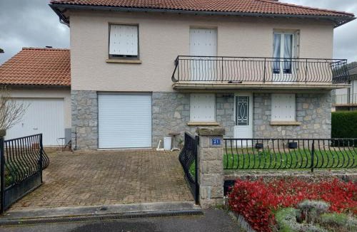 Saint-Simon House | Le Moussarie, Logement pour Professionnel, 3 chambres, 6 pers, Parking, Jardin & Wi-Fi