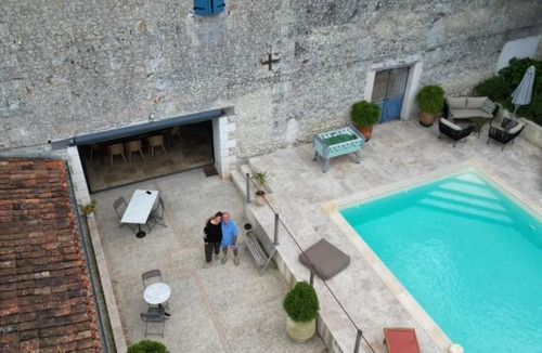 Saint-Romain House | Le Patio Bleu