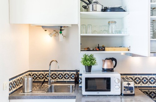 Voltaire - Saint Amour Apartment | Le Petit Chaponnay - Charming Apartment for 2 near Saxe Gambetta