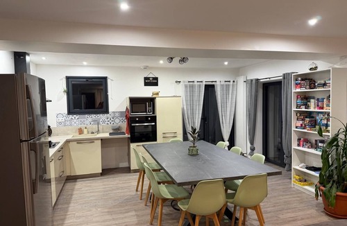 Paladru House | Le Repaire du Lac Bleu - nature and fun gîte - mountain view and close to the lake