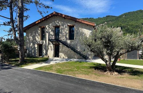 Saint-Sorlin-en-Bugey Apartment | Le Saint SO'live - 50m2 - accessible aux personnes à mobilité réduite
