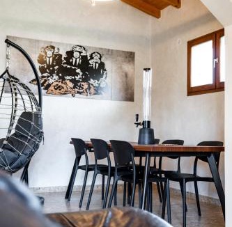 Vetraz-Monthoux Apartment | Le Street Art