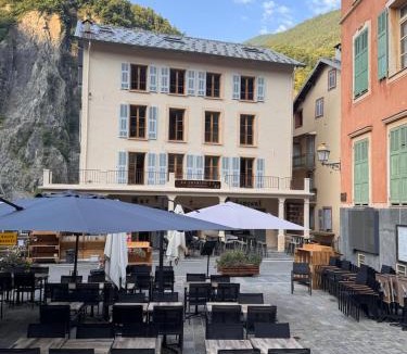 La Celle-sous-Gouzon Hotel | Le Touring Hôtel restaurant
