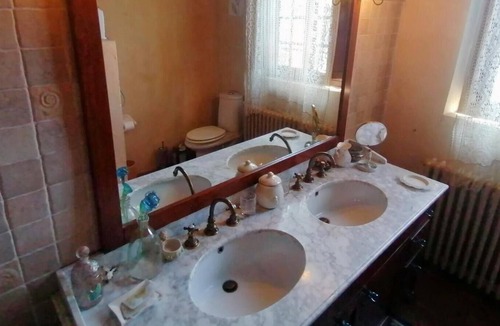 Castelsarrasin Bed & Breakfast | Les Hirondelles - Ferme Fortifiée Avec Piscine!