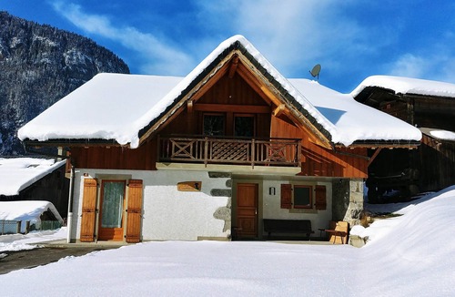 Sixt-Fer-a-Cheval Ski Chalet | Les Salamanes - 3 double bedrooms - 2 bathrooms - domaine du Grand Massif