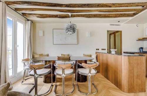 Saint-Germain-des-Pres Apartment | LIVE LIKE PARISIAN IN THE MOST FAMOUS NEIGHBOURHOOD-SAINT GERMAIN - RUE DAUPHINE