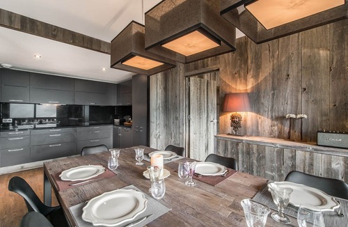 Meribel Apartment | Luxurious modern duplex in Méribel with SPA access