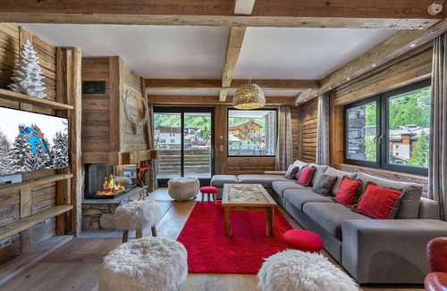 Val-d'Isere Apartment | Luxury apartment in Val-d'Isère with sauna, parking and WIFI