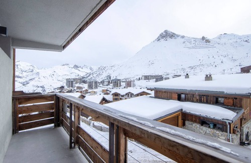 Les Almes Apartment | Luxury Apartment Near Ski Slopes, Tignes