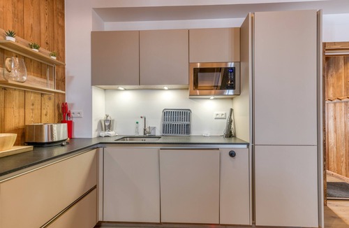 Villard-Reculas Apartment | Magnificent Apartment Le Taillefer with Mountain View, Balcony, Ski-In/Ski-Out