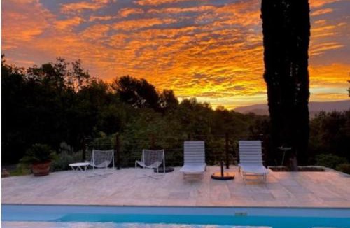 Belcodene Villa | Maison avec piscine privée Proche Cassis et Aix-en-Provence