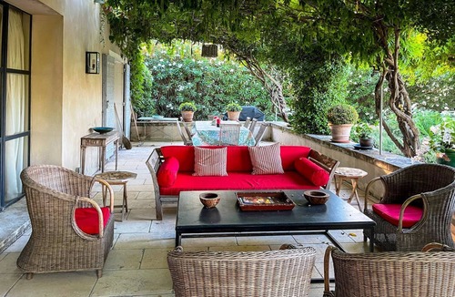 Maillane Villa | Maison Centurion - Five Bedroom Villa, Sleeps 10