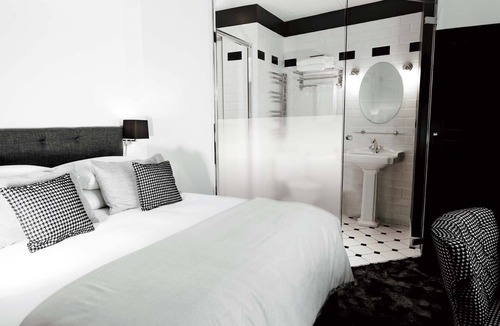 Les Serres - Vivier Hotel | Maison d'Anthouard