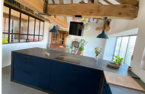 Les Echets House | Maison Darchitecte Avec Toit Terrasse Piscine