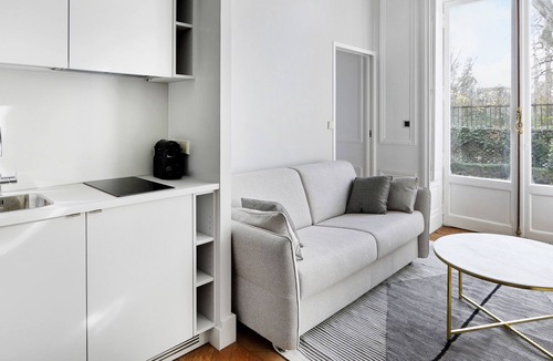 Grand Parc-Paul Doumer Apartment | Maison Labruyère - Royal Garden Terrace Suite