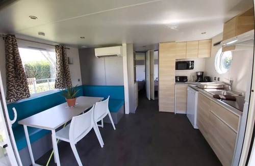 Flagnac House | Mobil home Eglantine - 2 bedrooms 4 to 5 persons - 4 pers. included in the price