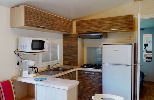Vic-sur-Cere House | Mobile Home 32m² with Terrace, 3 Bedrooms for 6 people