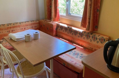Vic-sur-Cere House | Mobile Home 4 pers with Terrace in Vic-sur-Cère