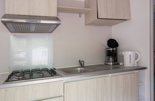 Lavilledieu RV Rental | Mobile Home 'Confort C - 1-6 Pers' with Shared Pool, Private Terrace and Shared Garden