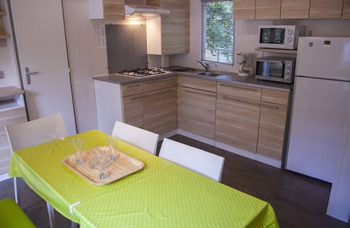 Naucelle House | Mobile home for 6 with Terrace in Naucelle