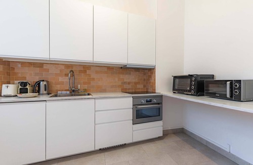 Porte-Dauphine Apartment | Modern air-conditioned apartment rue de la Pompe 2BR