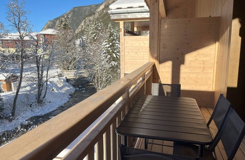 Pralognan-la-Vanoise Apartment | Modern comfort with mezzanine near the cable car