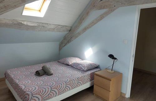 Montalieu-Vercieu Apartment | MONTALIEU SEJOUR Duplex Tournesol, prox CNPE Bugey, PIPA, vallée Bleue