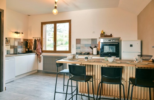 Chambery Apartment | Mountain Reflections