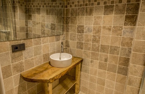 Samoens Apartment | New apartment in the center of the village and 150 meters from the ski bus.