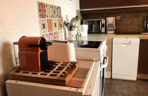 Correncon-en-Vercors Apartment | New Listing: Charming 3-room apartment at the base of the slopes