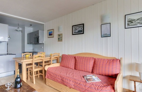 Tignes Apartment | Nice apartment for 6 people with WIFI, TV, balcony and panoramic view