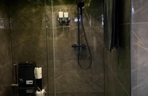 Lancrans Apartment | Nuit D Or LoveRoom