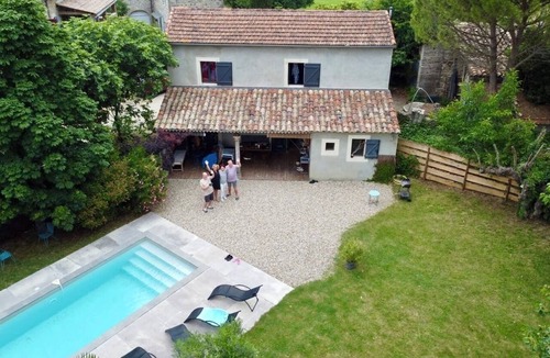 Brujas House | Old air-conditioned barn in a typical Ardéchois hamlet, private swimming pool.⭐️⭐️⭐️