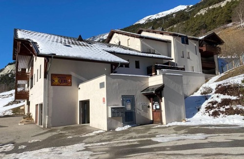 Avrieux Apartment | Parking, tv, ski locker, 53m², La Norma