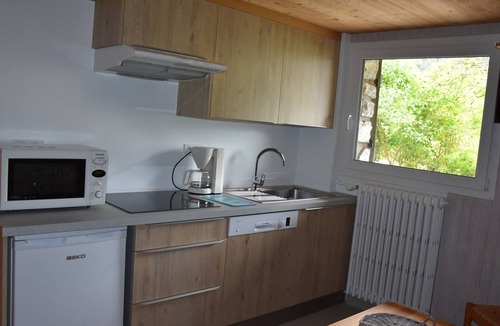 Pralognan-la-Vanoise Apartment | Peaceful chalet with terrace, pets welcome, 4 pax