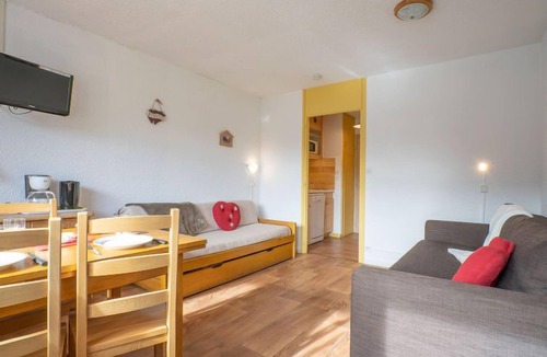 Les Menuires Apartment | Pelvoux 102 by Interhome