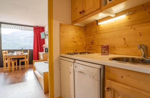 Les Menuires Apartment | Pelvoux 102 by Interhome