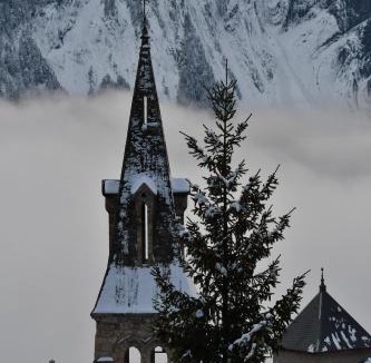 Huez-en-Oisans Apartment | Petite maison proche télécabine Alpe d'huez