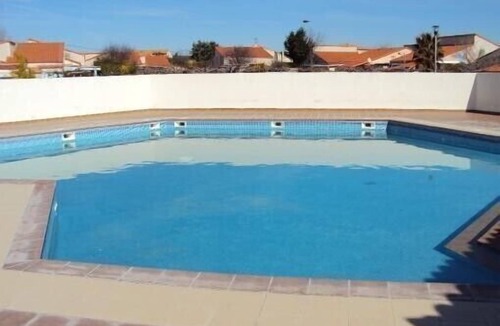 Vic-la-Gardiole House | Pleasant house in quiet and secure residence with swimming pool in VIC LA GARDIOLE