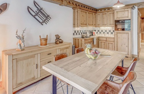 Champagny-en-Vanoise Apartment | Premium 3-room Apartment, WiFi, 6 people in Champagny en Vanoise