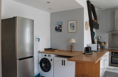 Aix-les-Bains City Center Apartment | Quiet, bright apartment, 400 metres from the town center, with parking lot